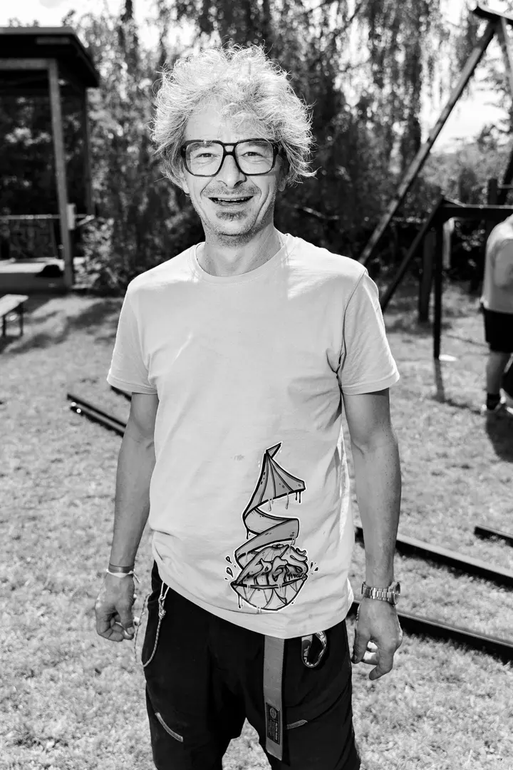 Freš Manéž / LeGrando