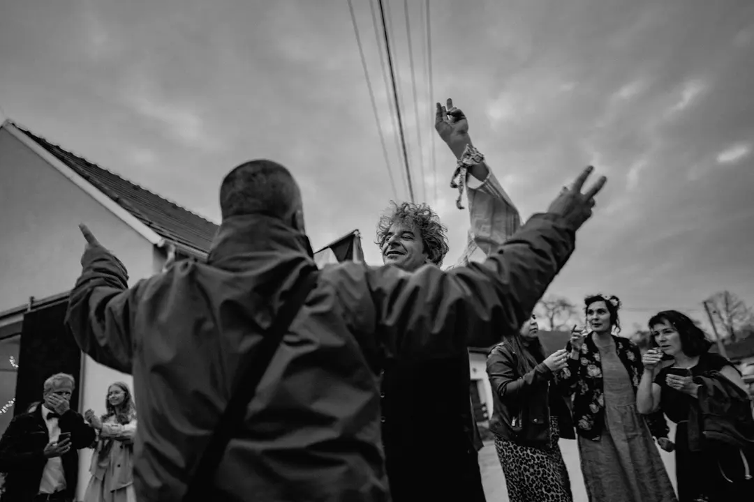 Weddings, photograph by Dag Markl