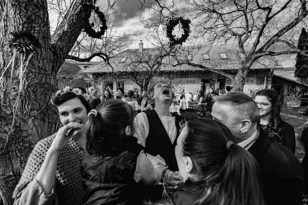 Weddings, photograph by Dag Markl